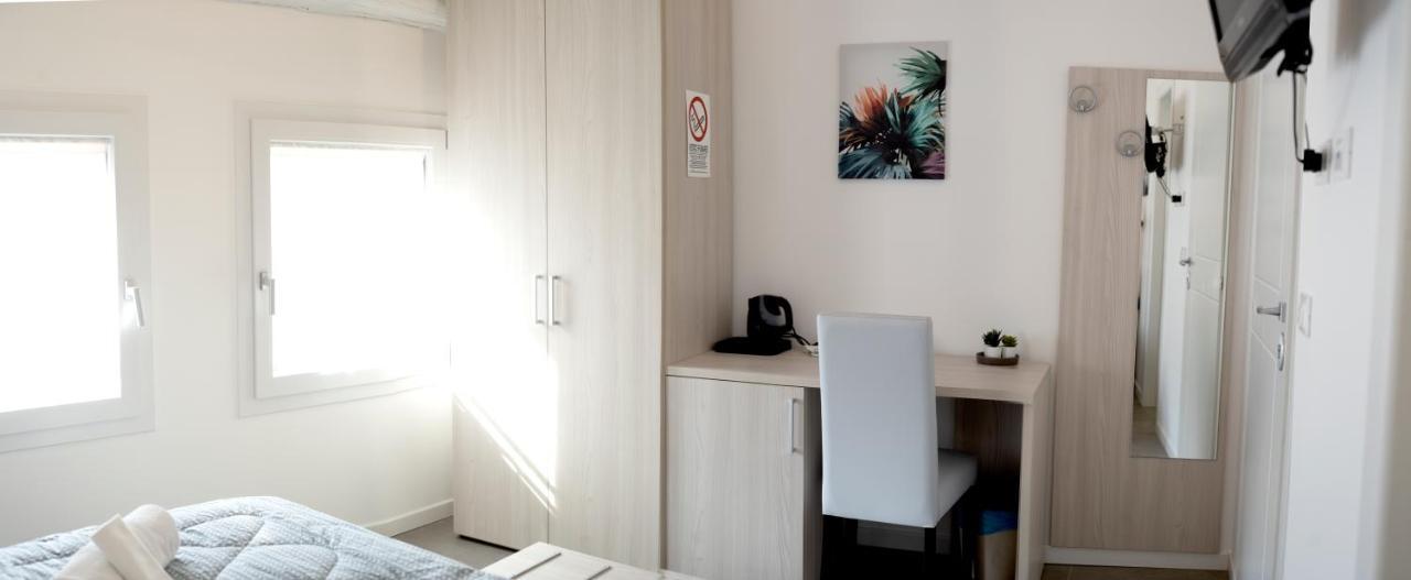 La Corte Del Sant'Orsola Rooms ボローニャ エクステリア 写真