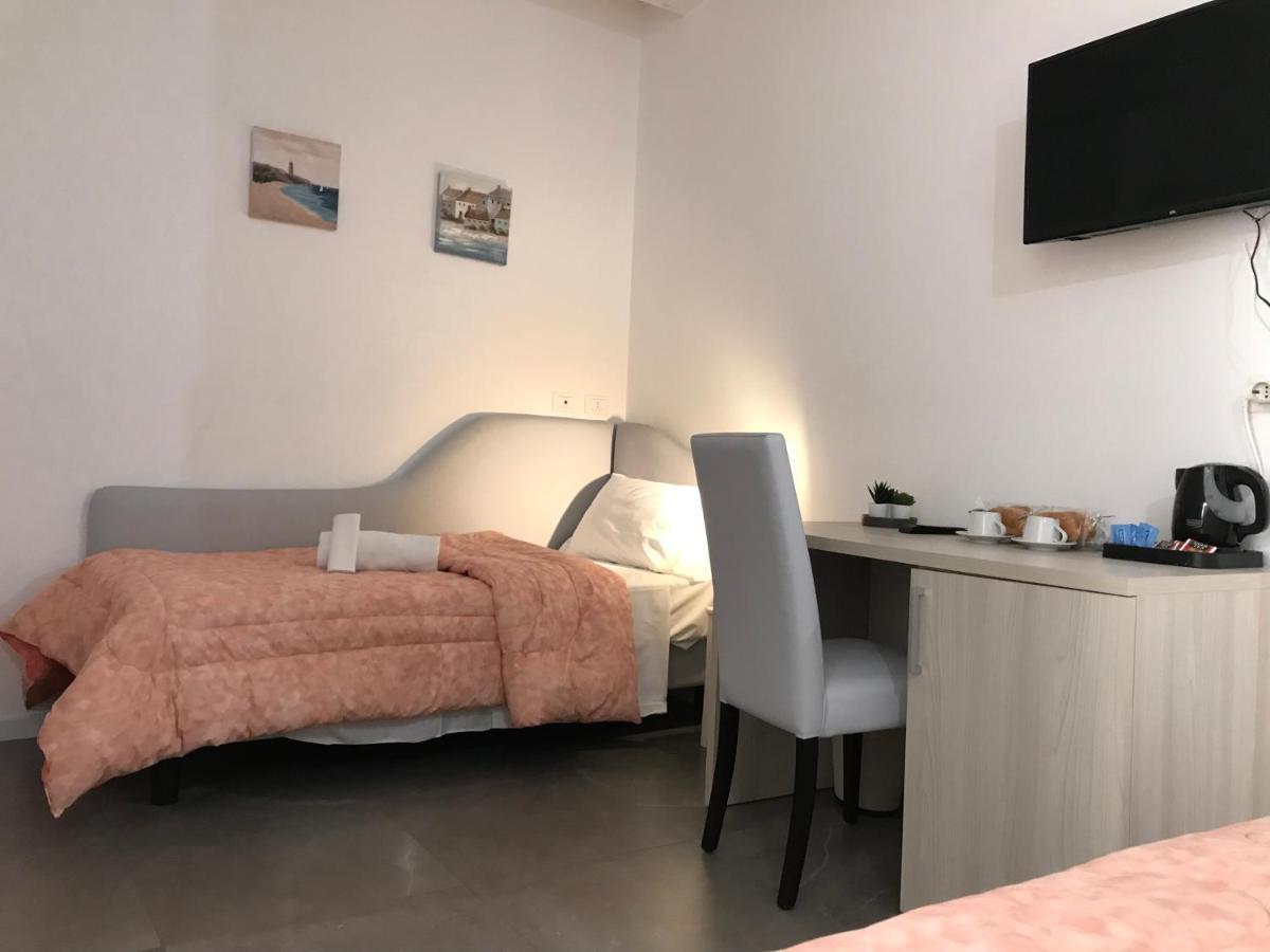 La Corte Del Sant'Orsola Rooms ボローニャ エクステリア 写真