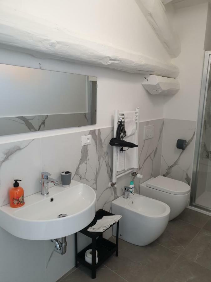 La Corte Del Sant'Orsola Rooms ボローニャ エクステリア 写真
